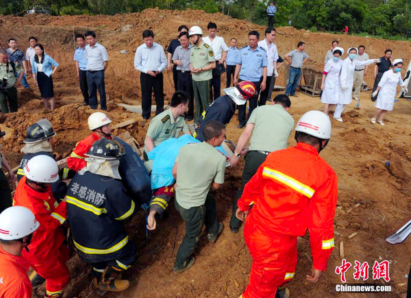 湖北安陸一工地坍塌-1名工人3名消防戰士不幸遇難3