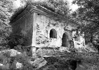 環秀禪寺山門與配殿已毀，僅存正殿