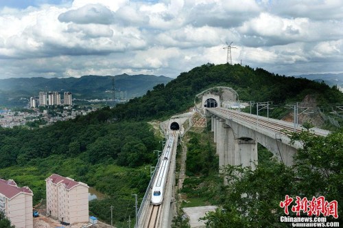 穩、進、新、好、難：統計局五字概括上半年經濟運行特點