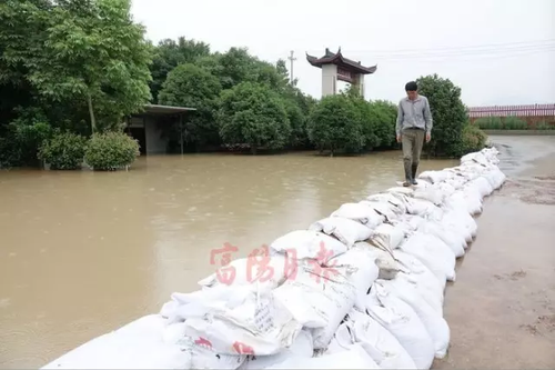 錢塘江流域暴發(fā)建國后第二大洪水 百年古橋被沖毀