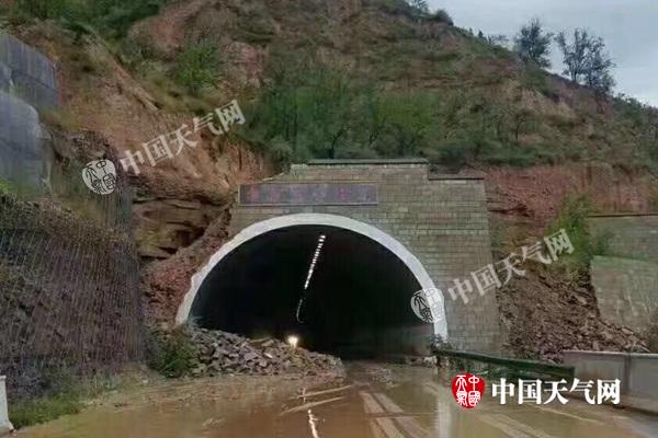 陜西榆林遭大暴雨致洪澇塌方 未來三天陜北仍有強降雨