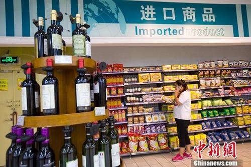 資料圖：進(jìn)口商品。<a target='_blank' href='http://www.chinanews.com/'>中新社</a>記者 張云 攝