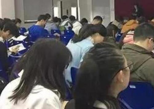 年薪48萬招清華北大學生養豬 畢業生:是不是忽悠？