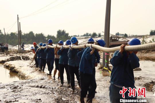 資料圖：濰坊受災(zāi)縣市救援現(xiàn)場。