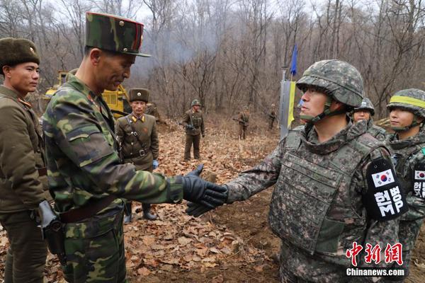 韓國國防部11月22日稱，為支持韓朝陣亡軍人遺骸共同挖掘工作等，雙方在非軍事區內鐵原郡地區實現道路連通。 韓國國防部供圖2