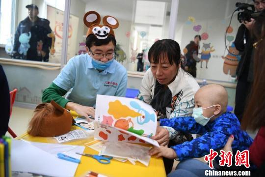 中國首家綜合醫院兒童醫療游戲輔助基地落戶長春