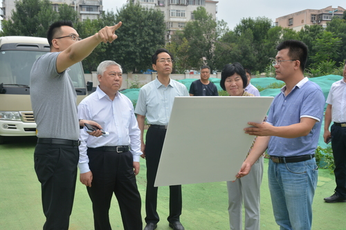 四版履職為民配圖：2018年7月10日，盛茂林主席帶隊赴紅橋區調研棚戶區改造情況為民生工作建言